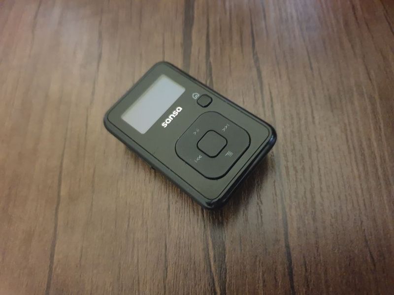 MP3-плеер SanDisk Sansa Clip+ MP3-плеер SanDisk Sansa Clip+