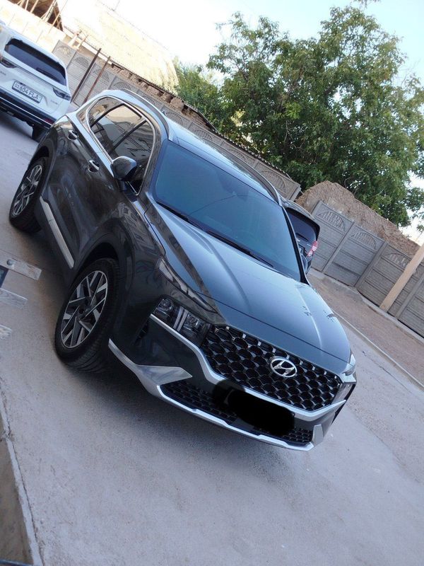 Hyundai Santa Fe 2022 yil toza moshin 3.5 mator Hyundai Santa Fe 2022 yil toza moshin 3.5 mator