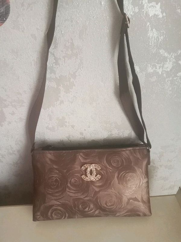 Ayollar kichik sumkasi CHANEL Ayollar kichik sumkasi CHANEL