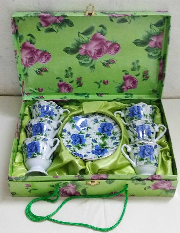 Новый кофейный фарфоровый сервиз FINE PORCELAIN (Япония) Новый кофейный фарфоровый сервиз FINE PORCELAIN (Япония)