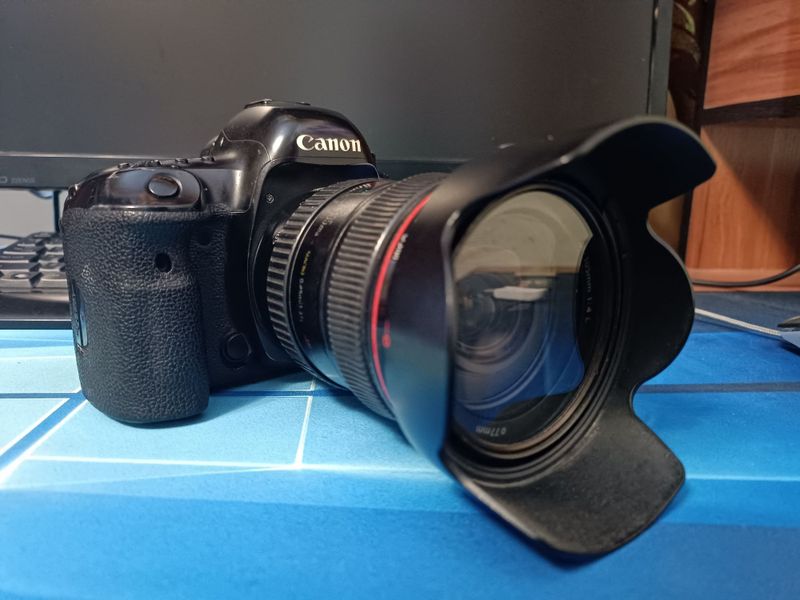 Canon mark 4 sotiladi qiziqganlar bemalol murojat qilavering