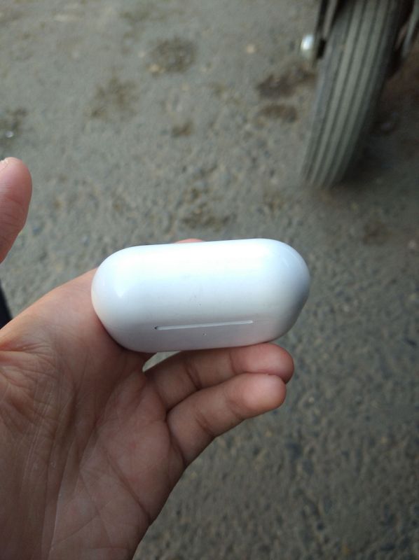 Air pods sotiladi narxi 50 ming