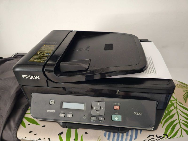 Epson M 200 Skarasnoy Printer Skaner Kserx Kam ishlagan Tiniq Epson M 200 Skarasnoy Printer Skaner Kserx Kam ishlagan Tiniq