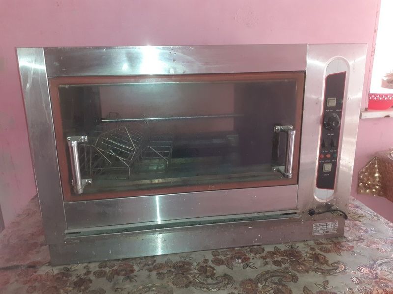 Gril aparat sotiladi holati yaxshi kóp ishlamagan Gril aparat sotiladi holati yaxshi kóp ishlamagan