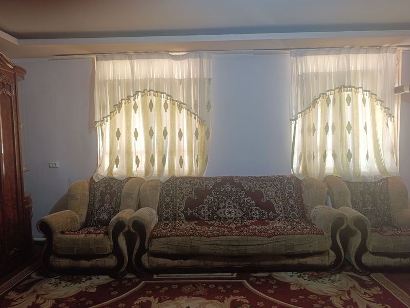 divan kreslosi bilan