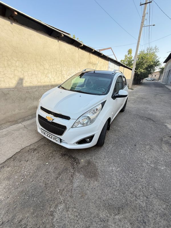 Spark 2015 mexanika gaz oq 3-poz superi Spark 2015 mexanika gaz oq 3-poz superi