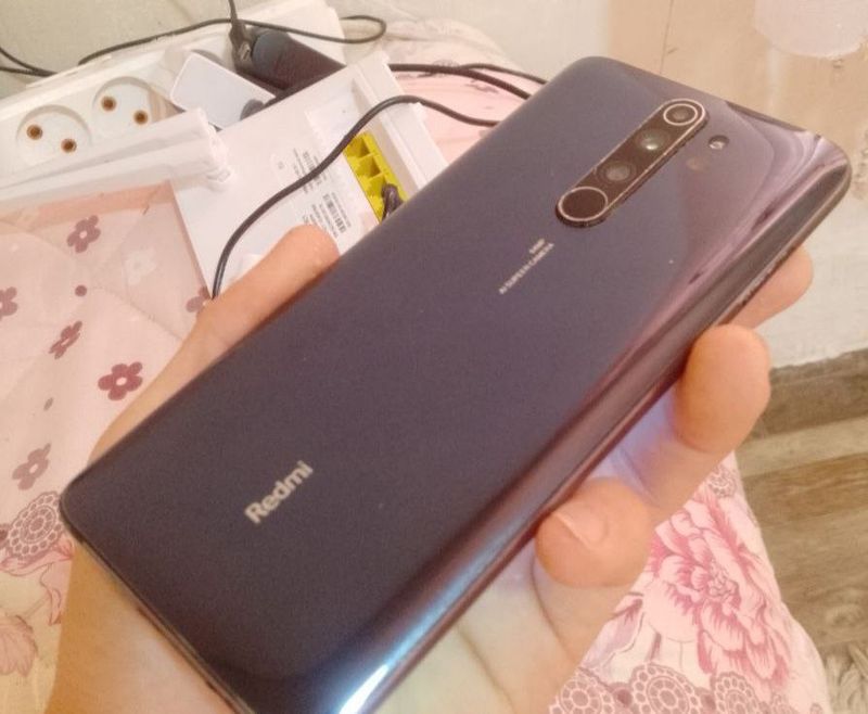 Redmi note 8 pro 64 / 6 ideal hamma joyi islhliydi Redmi note 8 pro 64 / 6 ideal hamma joyi islhliydi
