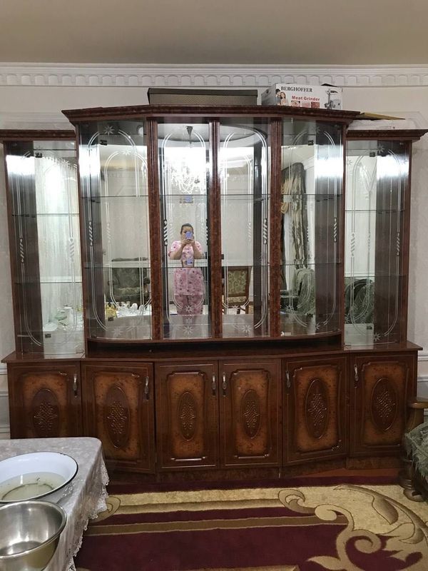 Стенка сотилади 200$ Стенка сотилади 200$
