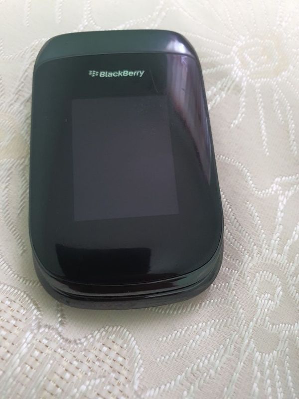 Blackberry 9670 sotiladi