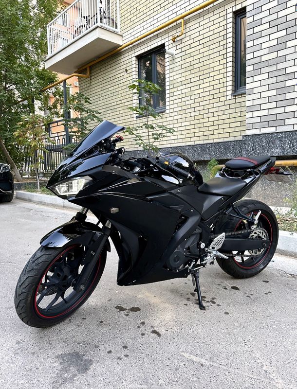 Мотоцикл Kawasaki Monster 4