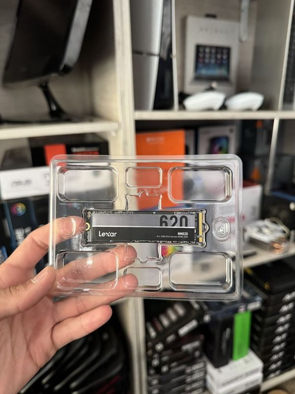 Lexar M.2 NVMe 1 TB (Без каробки) Yangi Lexar M.2 NVMe 1 TB (Без каробки) Yangi
