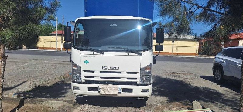 ISUZU йили 2023, пробег 68000, тоза, Балон 70% ISUZU йили 2023, пробег 68000, тоза, Балон 70%