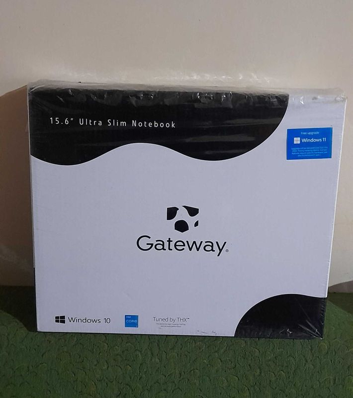 Gateway 15.6" FHD Intel Core i3-1115G4" 8 GB/256 GB