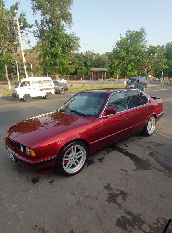 Bmw e34 520 m50 b20 srochna Bmw e34 520 m50 b20 srochna