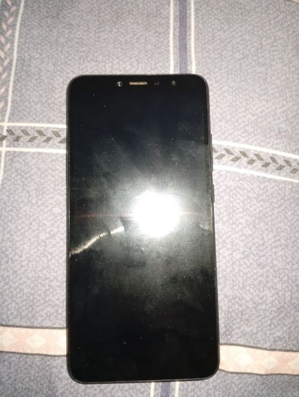 Xiaomi Redmi S2 . 3 гб ОЗУ . 32 ГБ . Отпечаток пальца