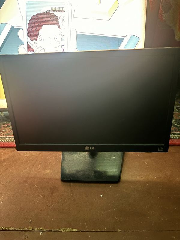 Продается монитор LG E1942C