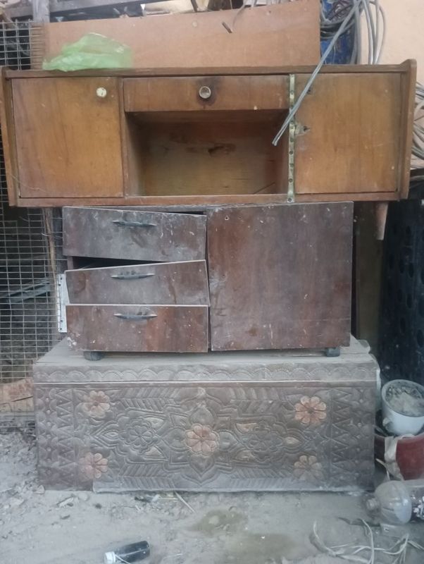 Shu 6 ta narsa sotiladi , narxi kelishiladi Shu 6 ta narsa sotiladi , narxi kelishiladi