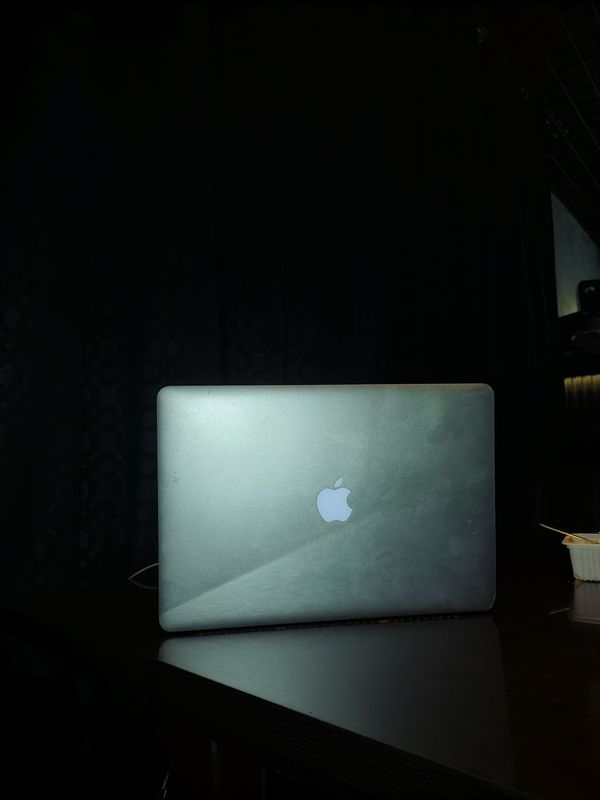 MacBook pro 15 srochna sotiladi MacBook pro 15 srochna sotiladi