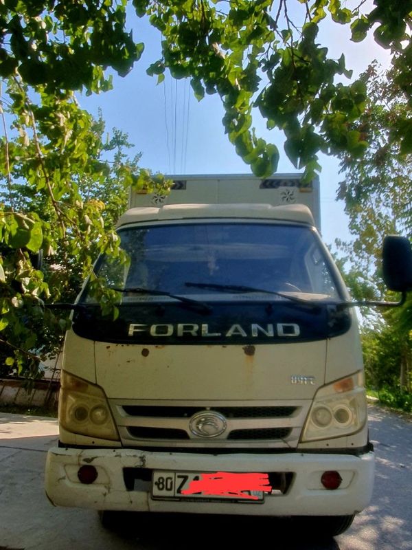 Forland avtomashina sotiladi