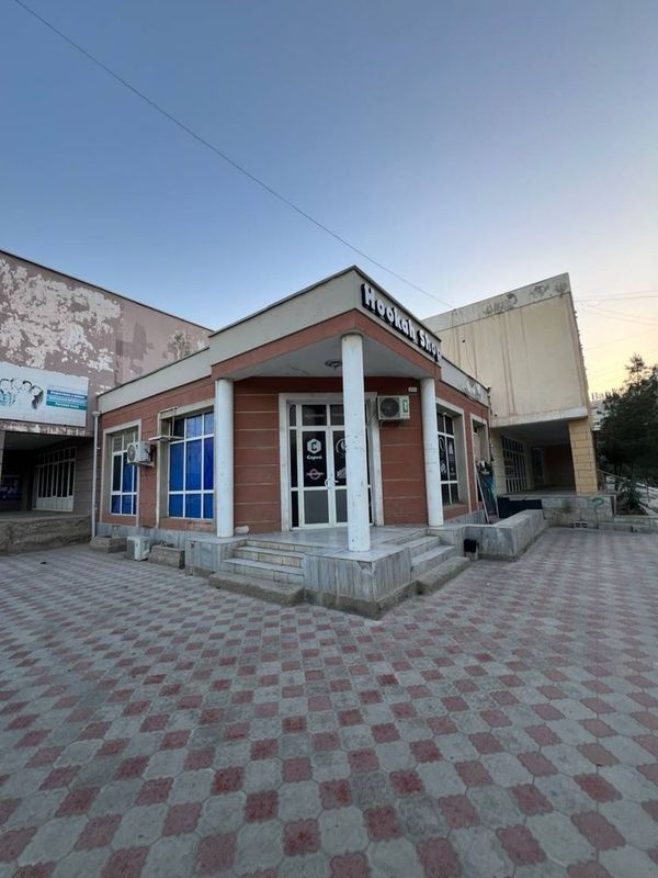 Здание сотилади срочно Здание сотилади срочно