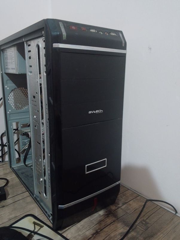 Avtech stolniy kompyuter + Lg monitor Avtech stolniy kompyuter + Lg monitor