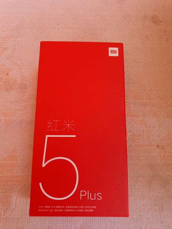 redmi 5plus srochno sotiladi oladiganla yossin ... redmi 5plus srochno sotiladi oladiganla yossin ...