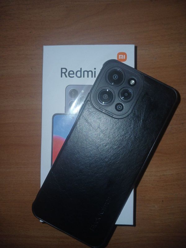 Redmi 12 .