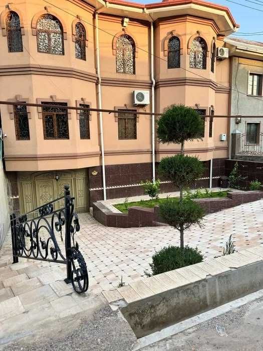 Продаетсядом Циалковский МирзоУлугбек Фасад18м соток4 МечетьАвайхон