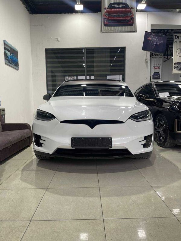 Продается Tesla model X