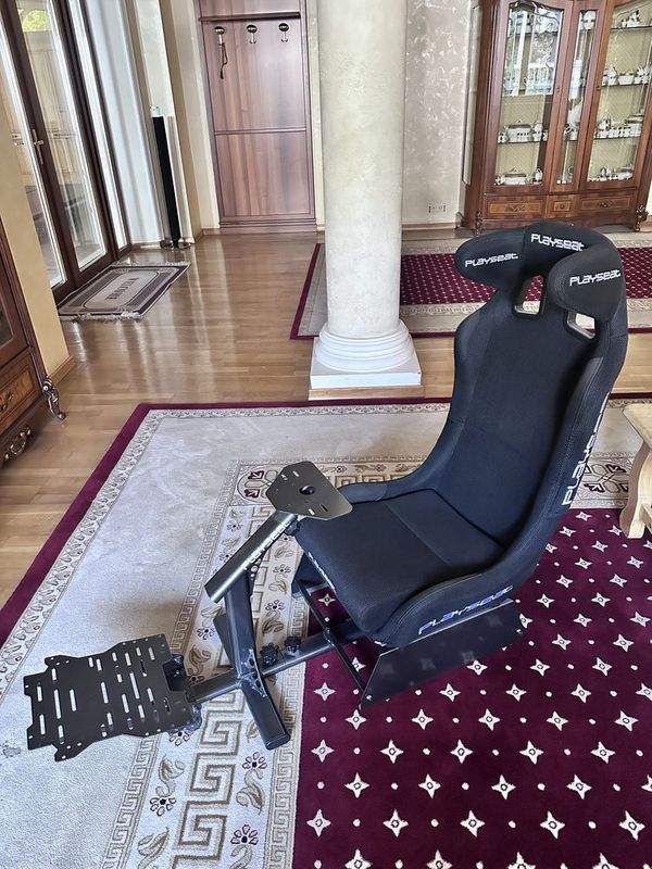Playseat Evolution Alcantara Pro, Playstation руль
