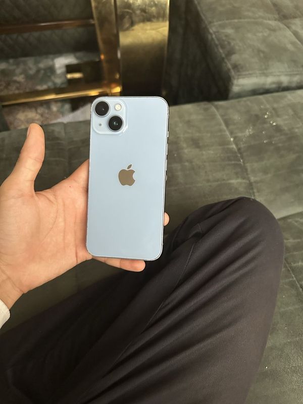 Iphone 14 blue….