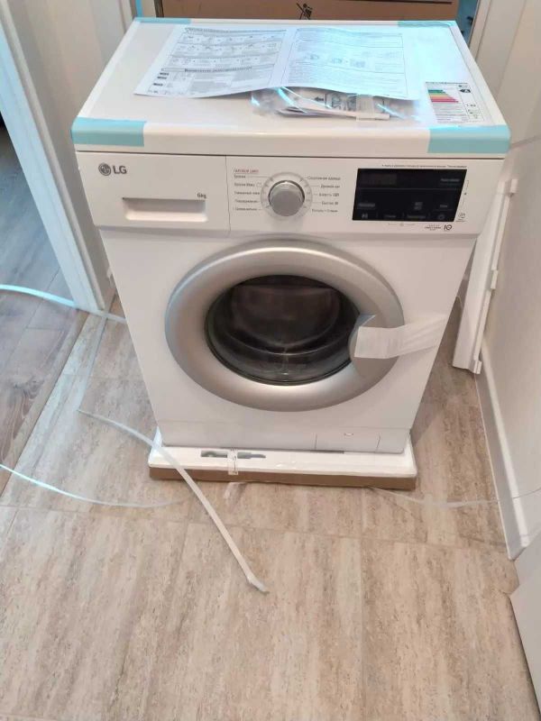стиральная машина LG 6кг белый есть доставка
