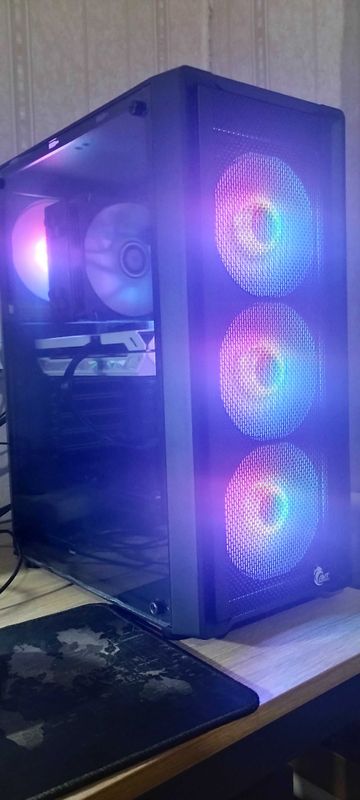 Продаётся абсолютно новый мощный ПК для игр и 3D-графики (i5-14400F) Продаётся абсолютно новый мощный ПК для игр и 3D-графики (i5-14400F)