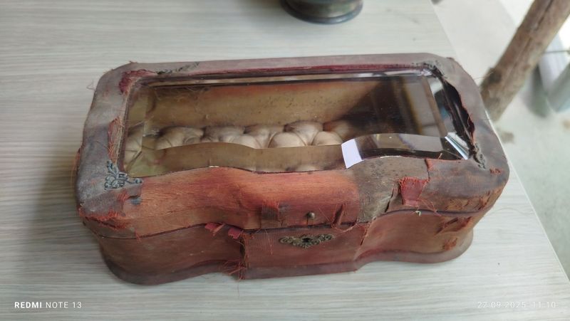 Продам старую шкатулку