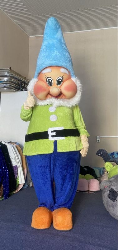 Ertak qahramoni Igrushka Ertak qahramoni Igrushka