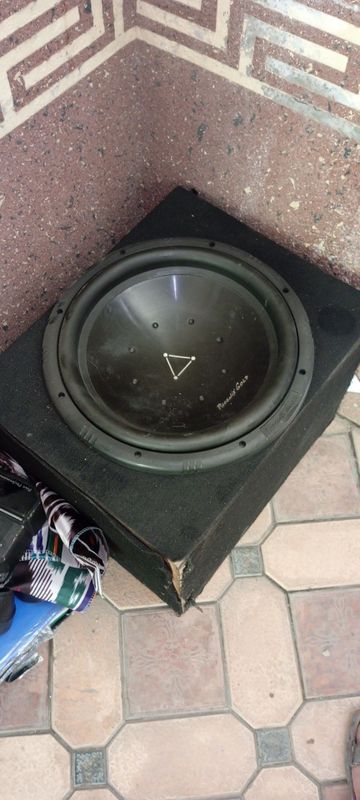 Усилитель и колонка для авто Усилитель и колонка для авто