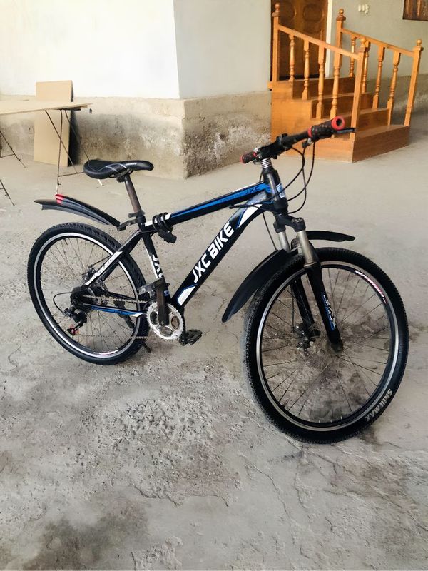 Velosiped sotiladi Velosiped sotiladi