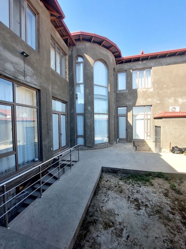 Продажа 2-х этажного дома Шайхантахурский район . Камалон махалла. Продажа 2-х этажного дома Шайхантахурский район . Камалон махалла.