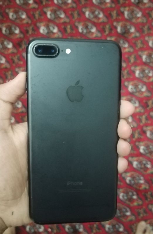 Iphone 7 plus. Apple