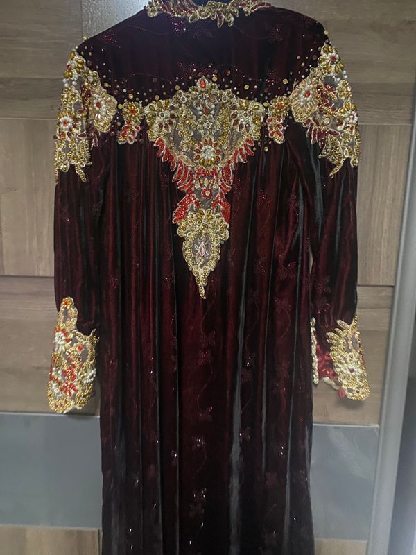Kelinlar uchun libos abaya Kelinlar uchun libos abaya