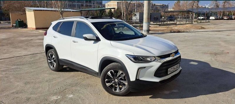 Tracker LTZ 2025 Tracker LTZ 2025