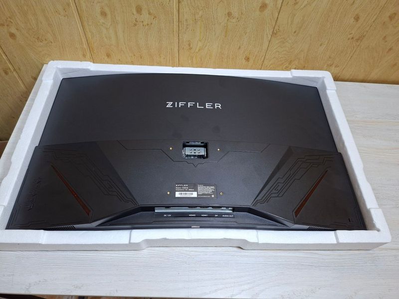 Игровой монитор ZIFFFLER 32 CURVED Игровой монитор ZIFFFLER 32 CURVED