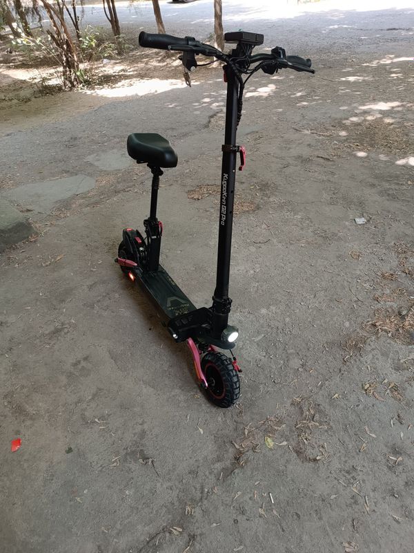 Продаю KUGOO KIRIN G2PRO в хорошем состоянии электросамокат. Продаю KUGOO KIRIN G2PRO в хорошем состоянии электросамокат.