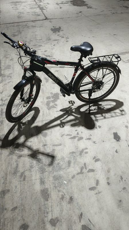 Velosiped sotiladi holati zoʻr koʻp minilmagan Velosiped sotiladi holati zoʻr koʻp minilmagan