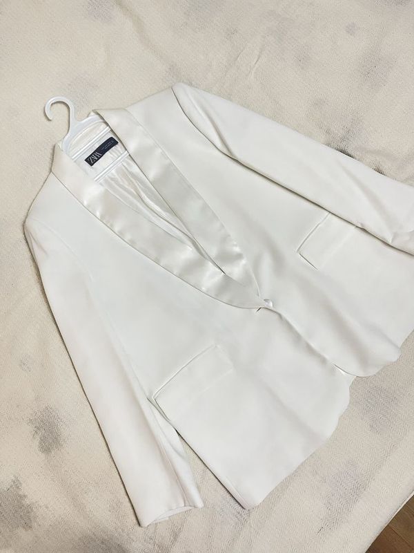 Белый брючный костюм Zara (XL) в хорошем состоянии. На лето/весну