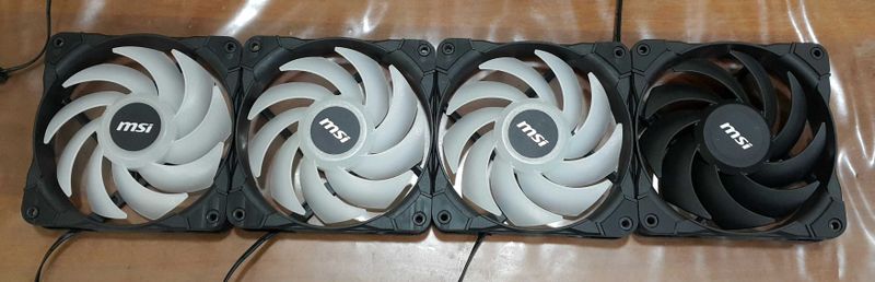 MSI Антивибрационные RGB-вентиляторы MSI 12025 MSI Антивибрационные RGB-вентиляторы MSI 12025