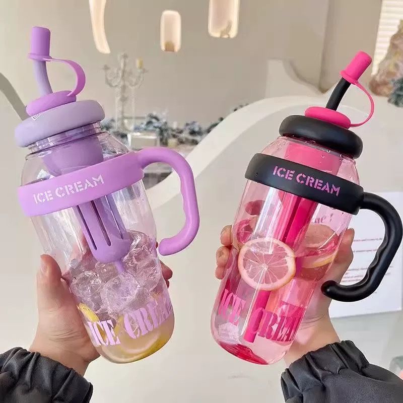Yoqtirgan ichimliklaringiz uchun ajoyib dizayndagi shaker termosi Yoqtirgan ichimliklaringiz uchun ajoyib dizayndagi shaker termosi