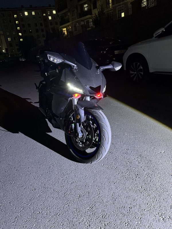Yamaha r6 , 800cc (куб) 2024 , 5000 пробег Yamaha r6 , 800cc (куб) 2024 , 5000 пробег
