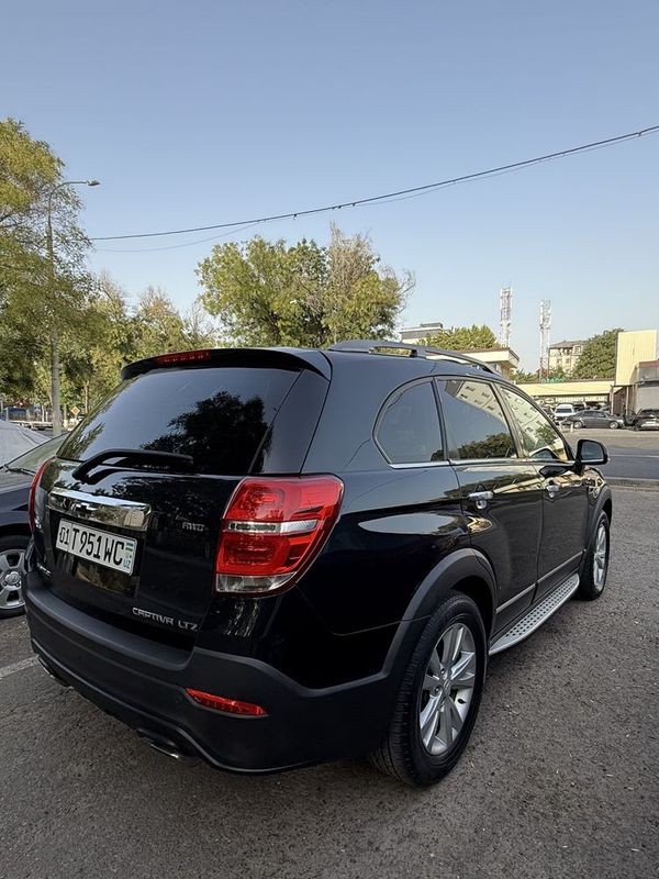 Captiva 3/4 qilingan petnosi bor yili 2015 Captiva 3/4 qilingan petnosi bor yili 2015
