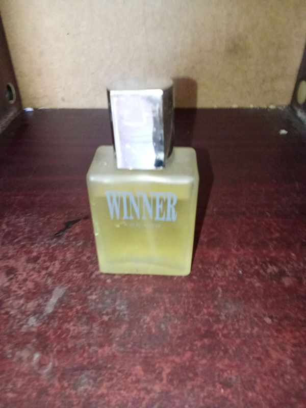 Atir eski antikvar Nomi WINNER Atir eski antikvar Nomi WINNER